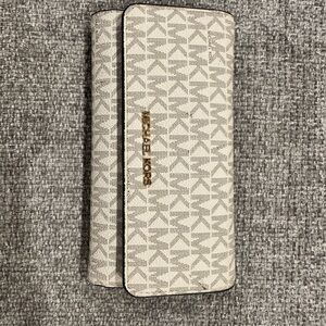 Michael Kors Large Trifold Wallet